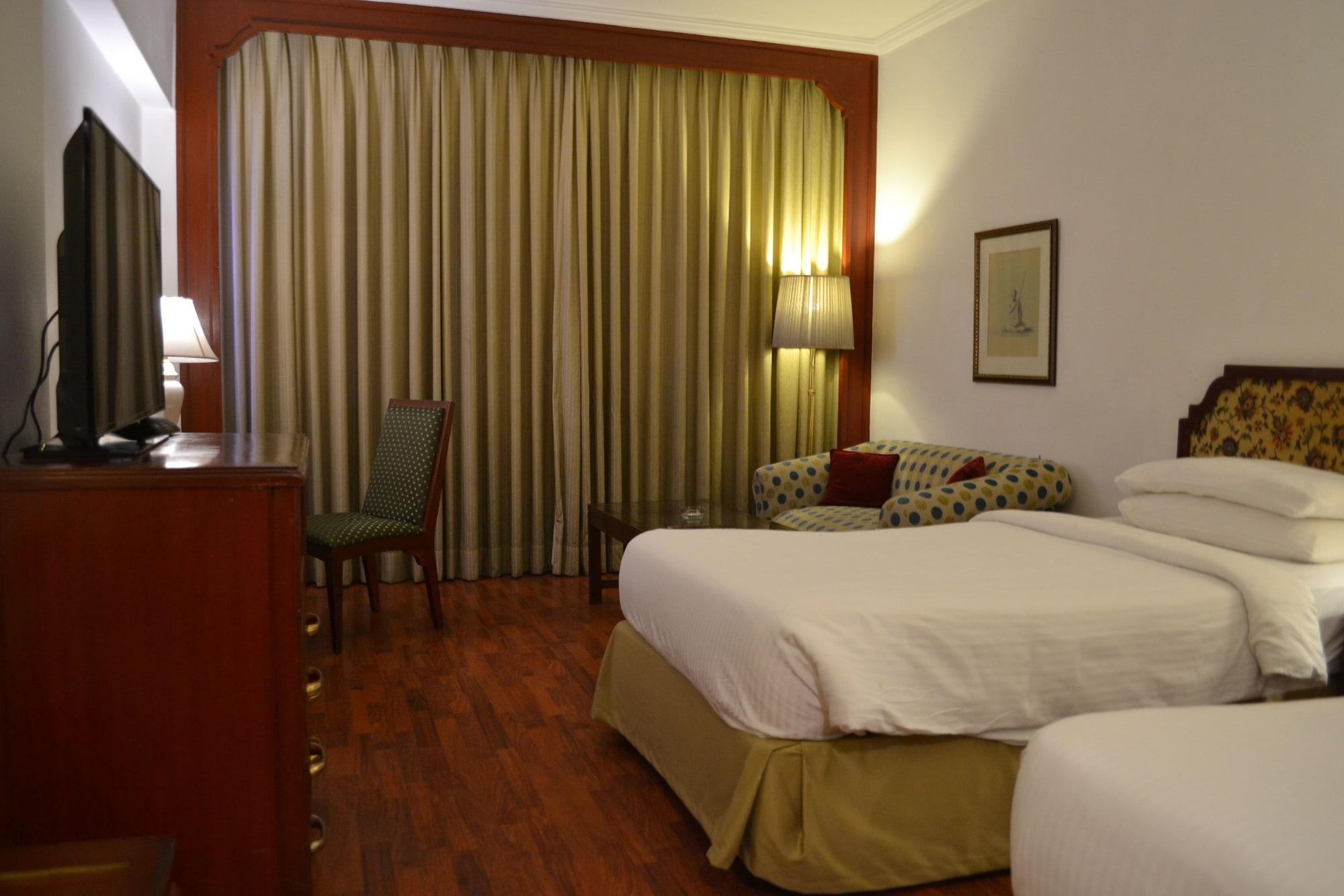 Hotel Taj Banjara Hyderabad Exterior foto A room at the hotel