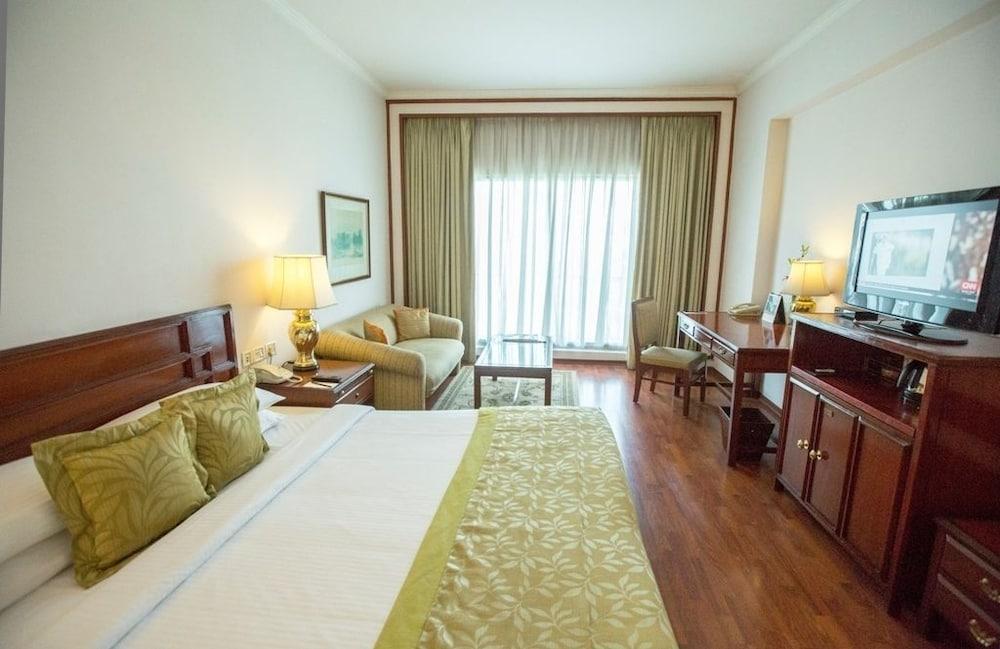 Hotel Taj Banjara Hyderabad Exterior foto A room at the Taj Bengal