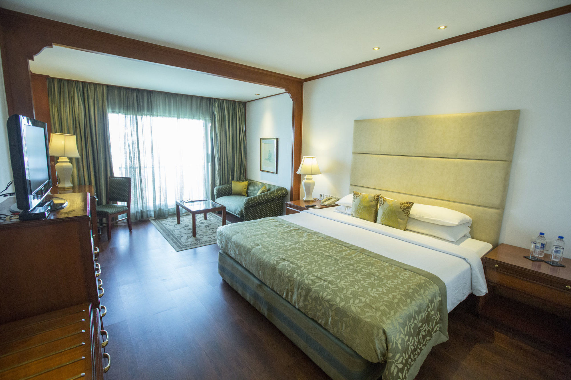 Hotel Taj Banjara Hyderabad Exterior foto A room at the Taj Bengal