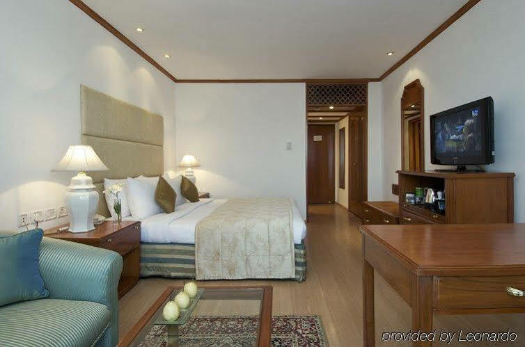 Hotel Taj Banjara Hyderabad Exterior foto A room at the Taj Bengal